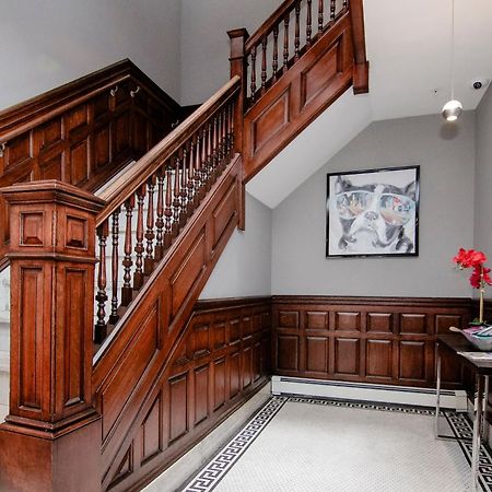 A Stylish Stay W/ A Queen Bed, Heated Floors.. #15 Brookline Exterior photo